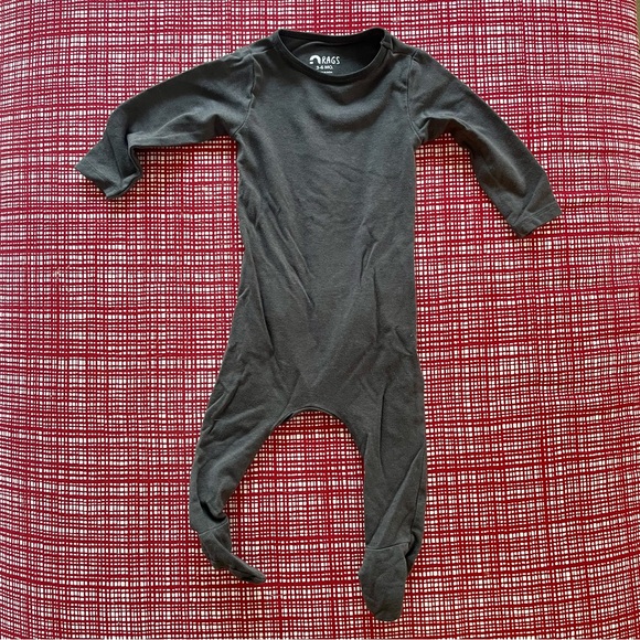 2 Essentials Peekabooty™ Rag Rompers - Picture 4 of 4